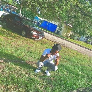 Meet your Posher, Tharron